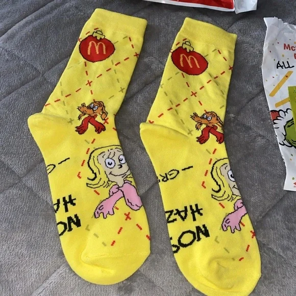 2025 McDONALD'S Grinch Christmas Adult Happy Meal Socks YELLOW - Picture 3 of 9